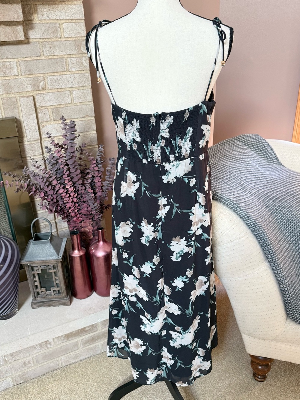 PETAL & PUP Meg Midi Dress - Black - Picture 7 of 14